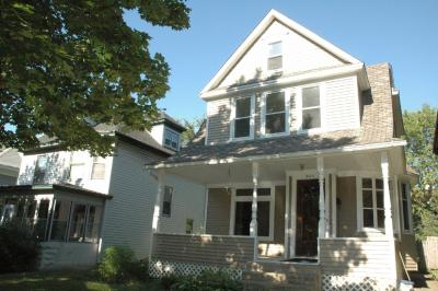 2004 Grand Ave S