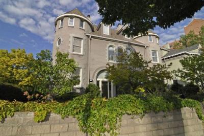 820 Mount Curve Avenue
